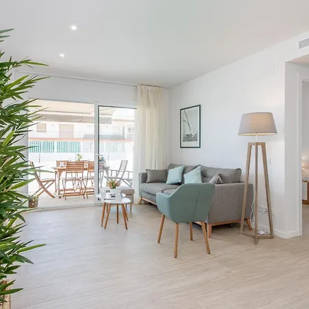 Apartment M A R I V E N T With Bathroom And Terrace 50 M2