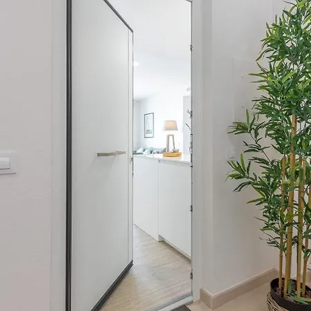 M A R I V E N T With Bathroom And Terrace 50 M2