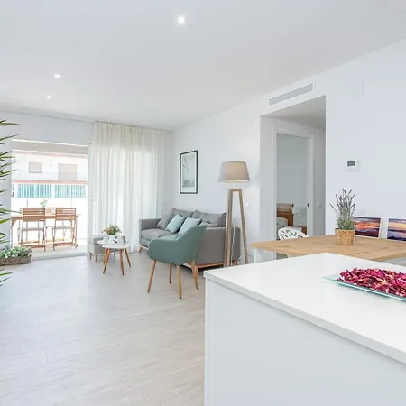 Apartment M A R I V E N T With Bathroom And Terrace 50 M2