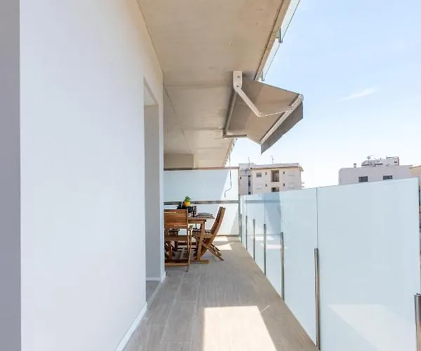 M A R I V E N T With Terrace Private 아파트